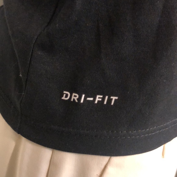 Nike Tee - Picture 3 of 7